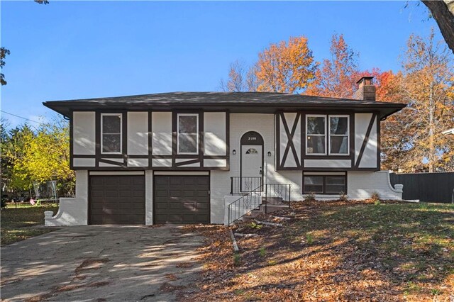 view of front of property featuring a garage