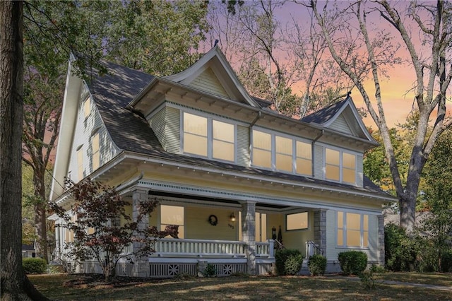 view of front facade with a porch