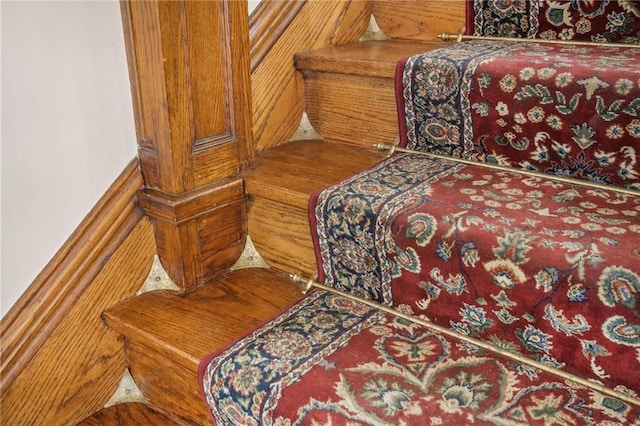 503 S 2nd St, Clinton, MO 64735 - view of stairs