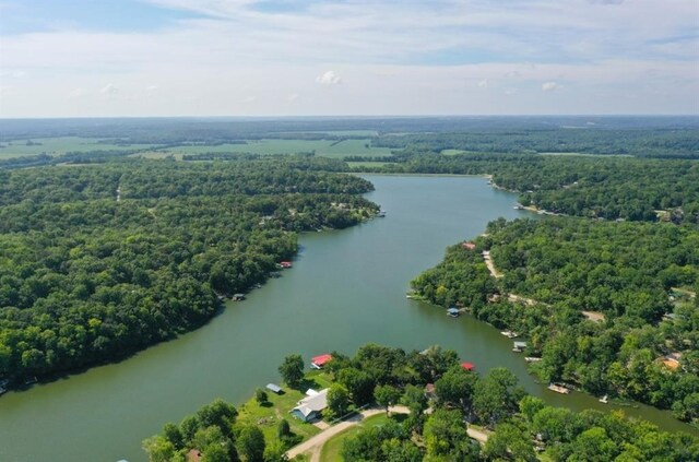 218 NE Lakeside Dr, La Cygne, KS 66040