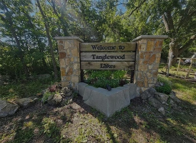 218 NE Lakeside Dr, La Cygne, KS 66040