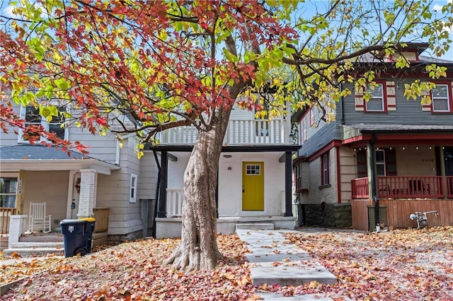 view of front of house with a porch