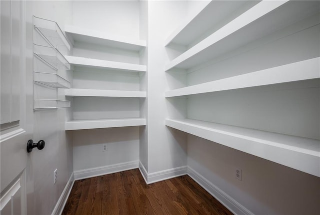 20473 199th St, Tonganoxie, KS 66086 - view of pantry