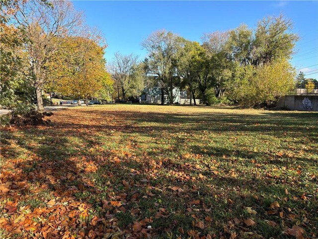 2833 Harrison St, Kansas City, MO 64108 - photo 2