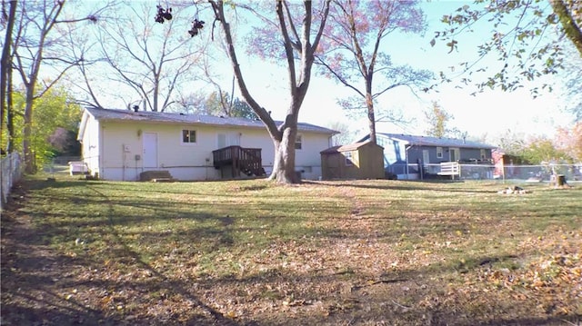 exterior space featuring a lawn