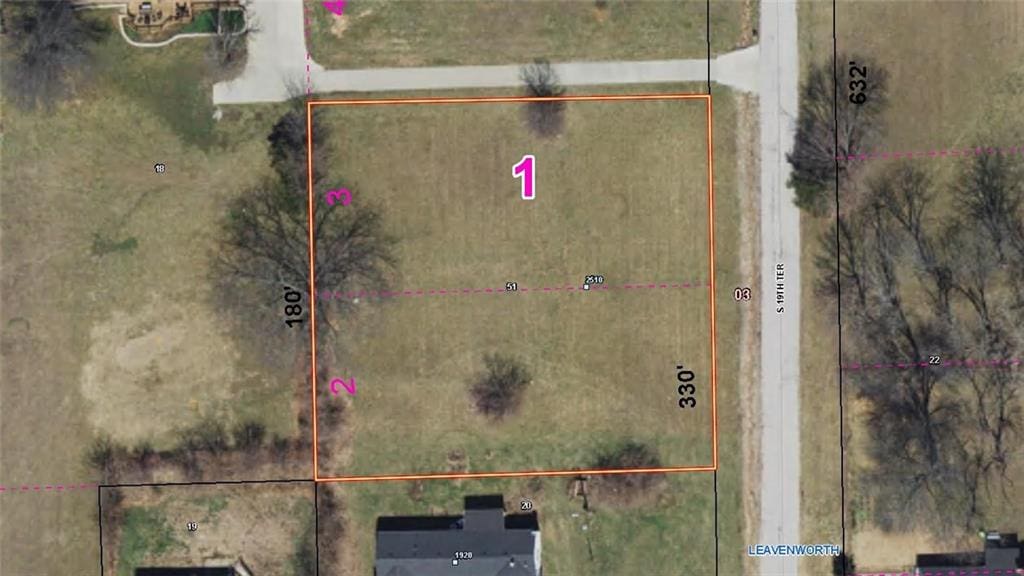 2510 S 19th Ter, Leavenworth, KS 66048