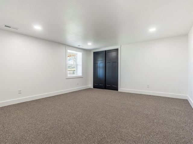 unfurnished bedroom featuring carpet floors