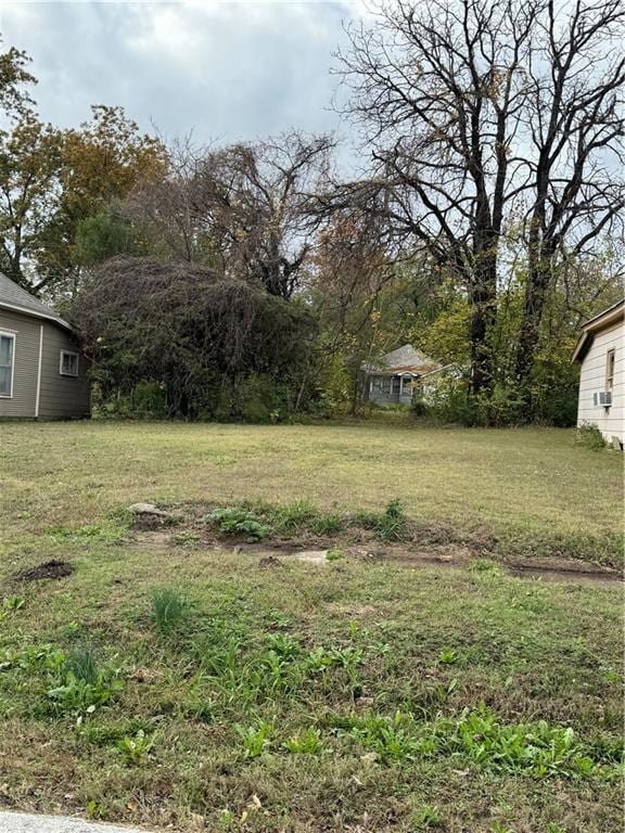 1107 N Lee Ave, Chanute, KS 66720