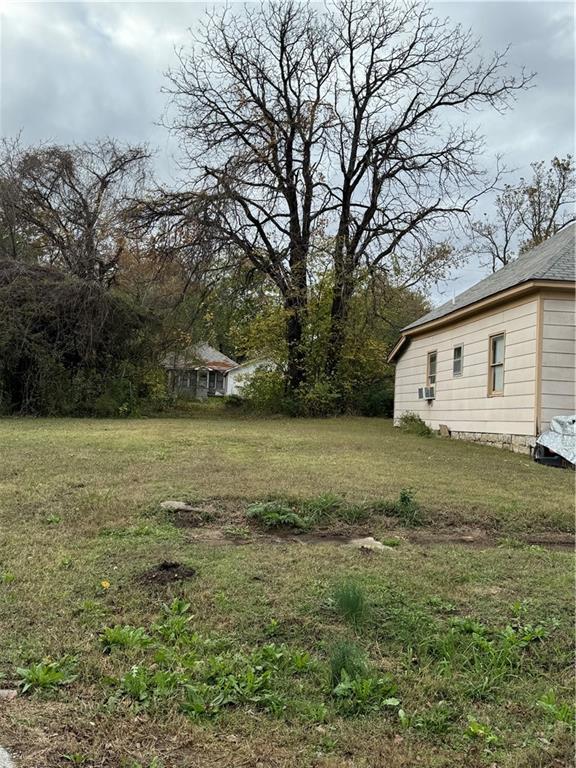 1107 N Lee Ave, Chanute, KS 66720