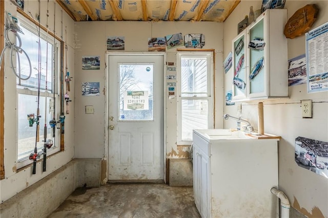 laundry room featuring sink