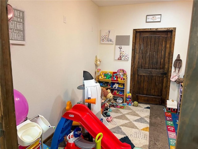 game room featuring carpet flooring