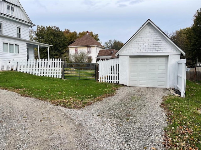 exterior space featuring a yard