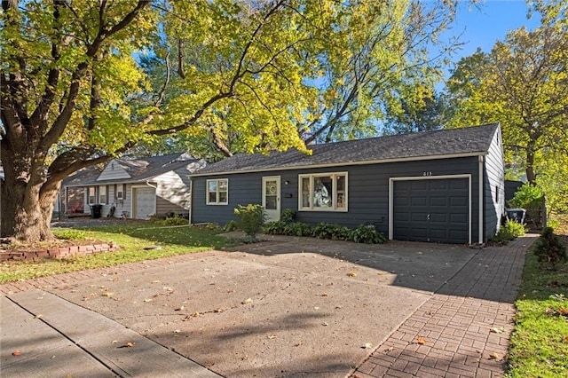 ranch-style home with a front yard