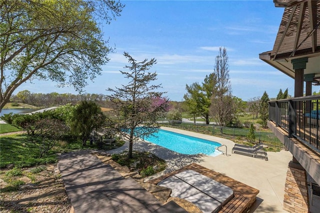 32225 W 88th St, De Soto, KS 66018 - view of swimming pool featuring a fenced in pool, a patio area, and fence