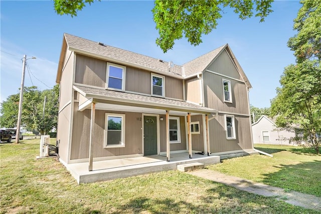 view of front of home featuring a front lawn