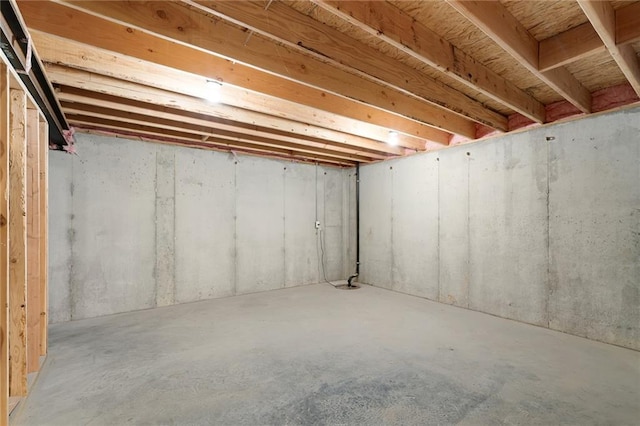 11901 S Tallgrass Dr Unit 702, Olathe, KS 66061 - view of unfinished basement
