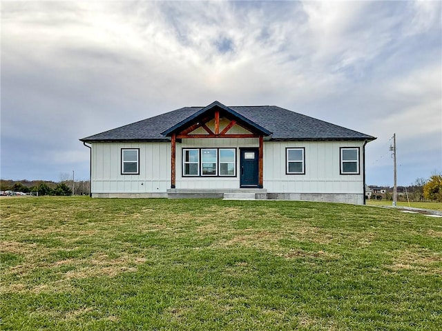 view of front of house with a front yard