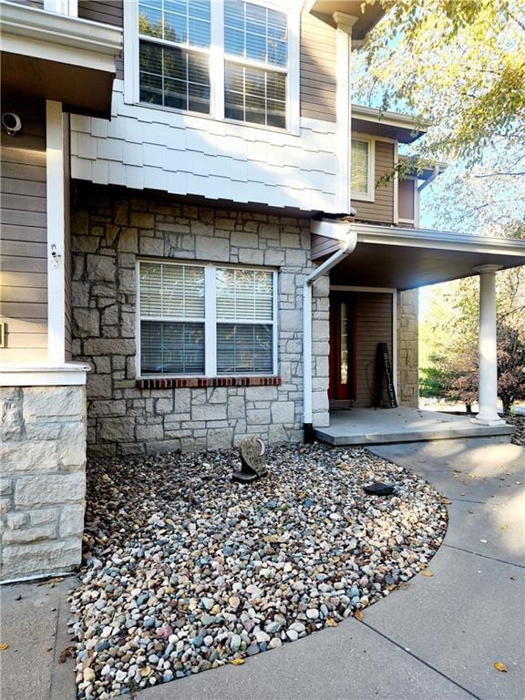 view of property entrance