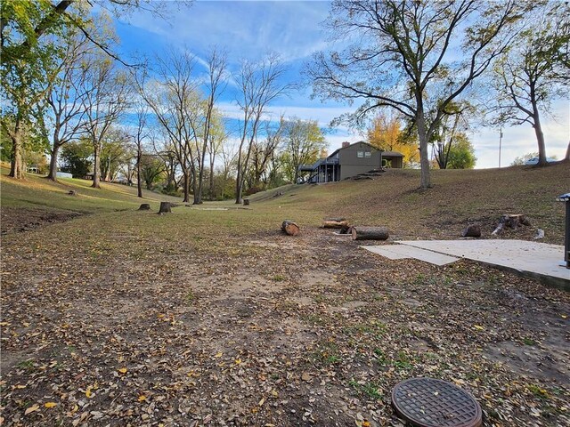 2716 N 10th St, Independence, KS 67301 - view of yard