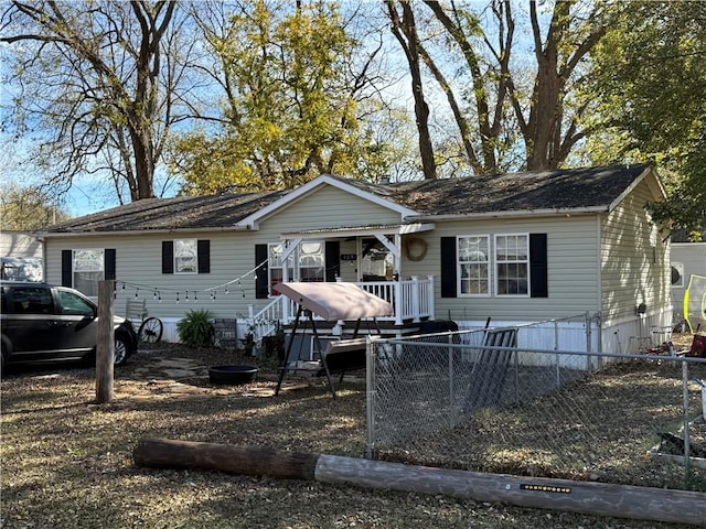 view of front of property