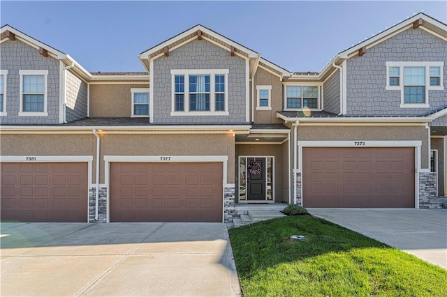 view of front of house featuring a garage