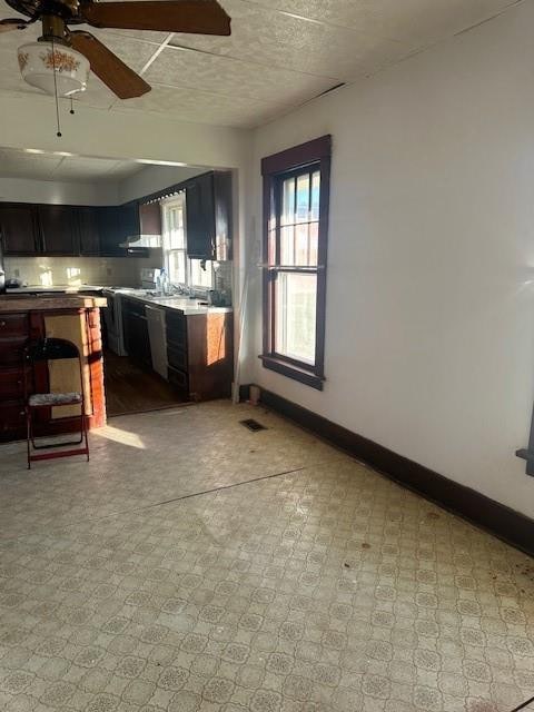 kitchen with ceiling fan