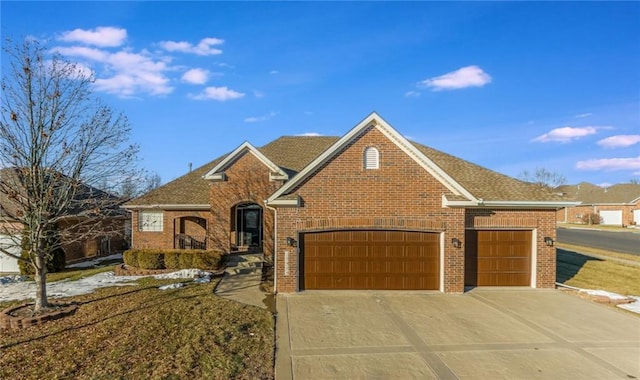 view of front of property featuring a garage