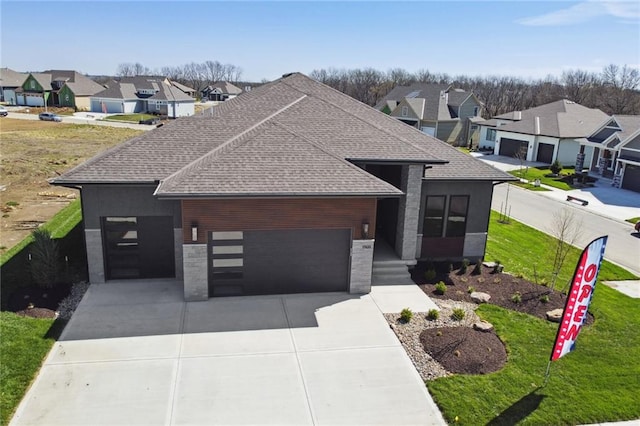 view of front of home with a front lawn