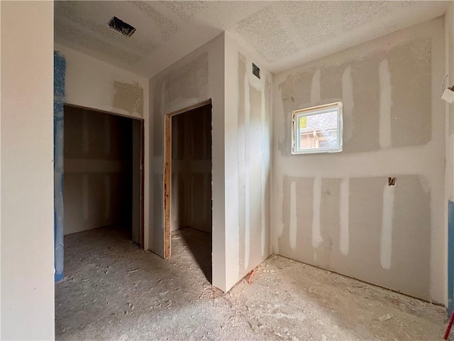 10101 N Oakland Ave, Kansas City, MO 64157 - photo 7