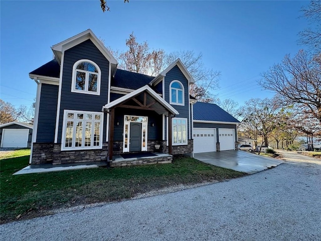 view of front facade featuring a garage