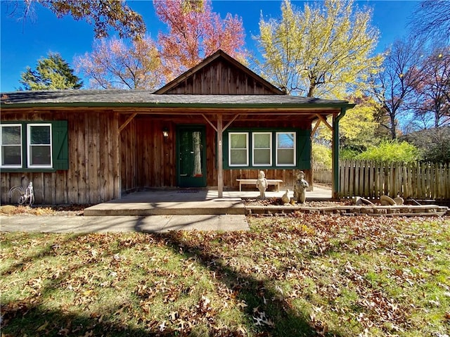 view of front of home