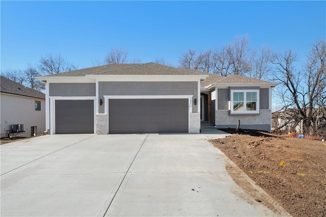 view of front of house featuring a garage