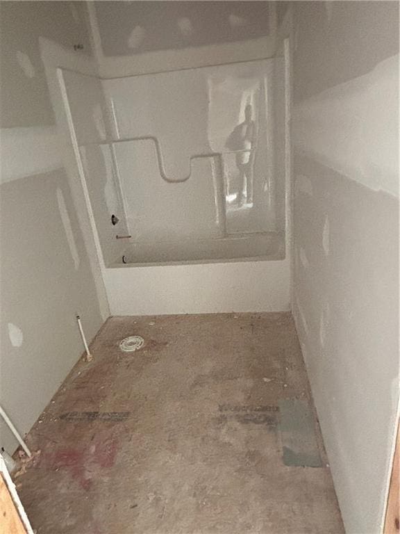 25275 W 148th Pl, Olathe, KS 66061 - full bathroom with bathtub / shower combination