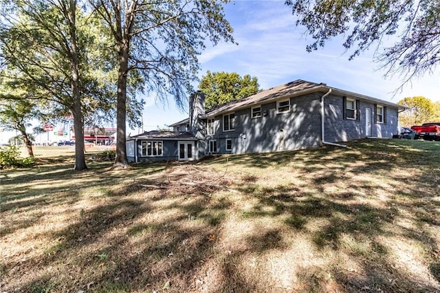 exterior space featuring a yard