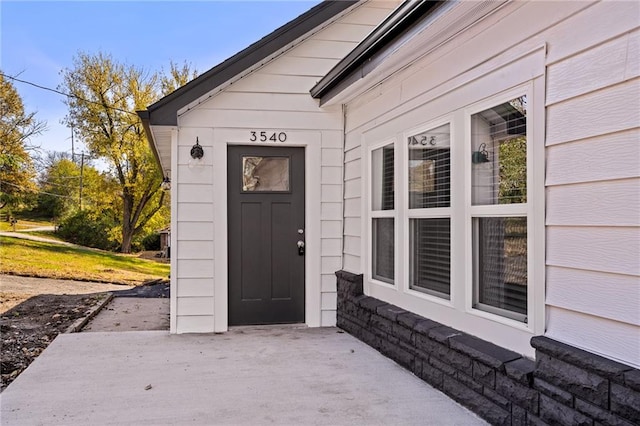 view of property entrance