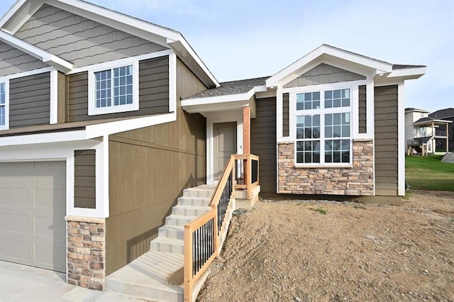 view of front facade with a garage