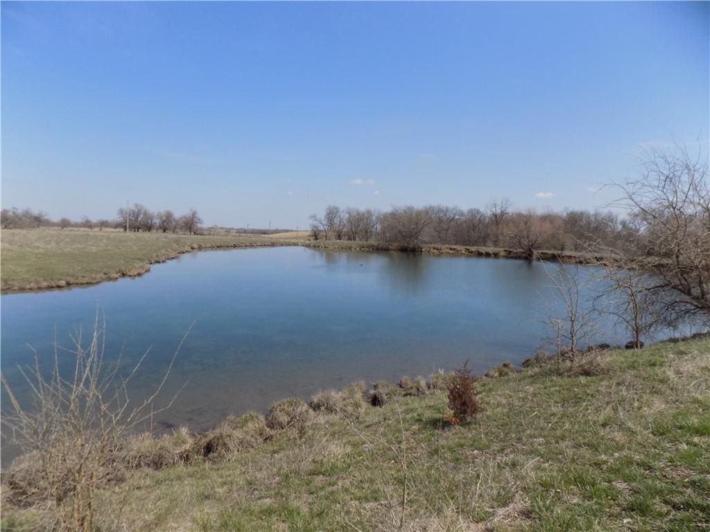 32240 600th Rd, Kincaid, KS 66039