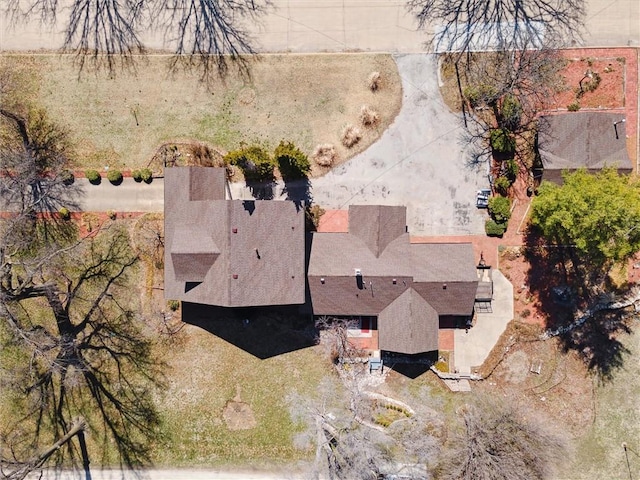 815 S Plummer Ave, Chanute, KS 66720 - drone / aerial view