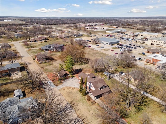 815 S Plummer Ave, Chanute, KS 66720 - aerial view with a residential view