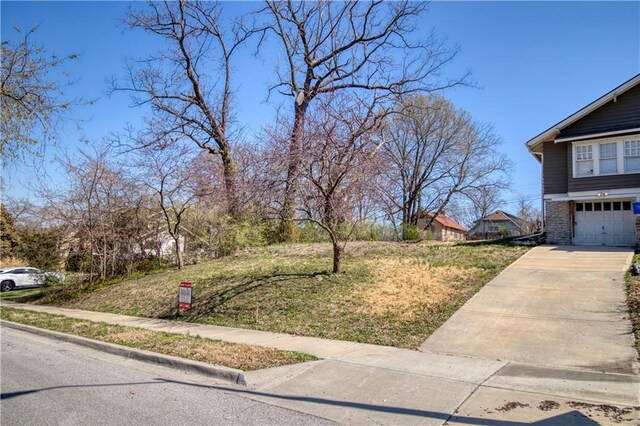 4937 Virginia St, Kansas City, MO 64110 - photo 8