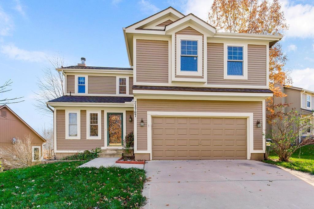 view of front property with a garage