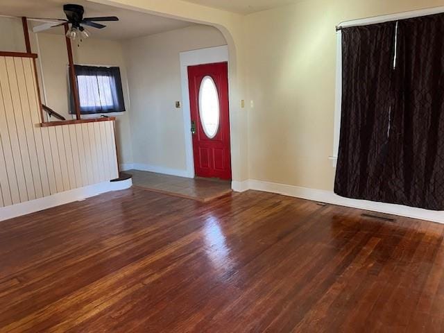 entryway featuring hardwood / wood-style floors, plenty of natural light, and ceiling fan