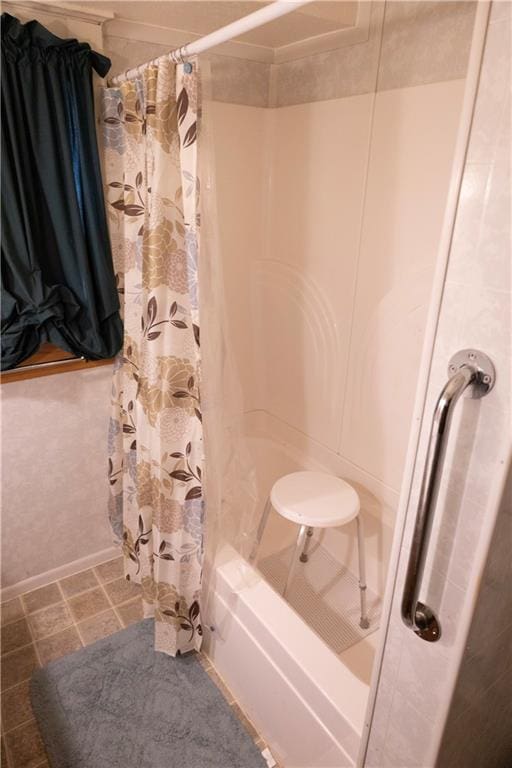 207 N Elm St, Coffeyville, KS 67337 - full bathroom with shower / bath combination with curtain