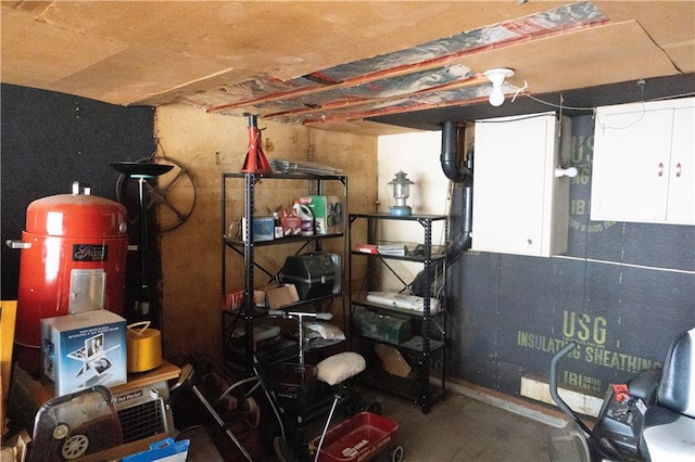 207 N Elm St, Coffeyville, KS 67337 - view of storage area