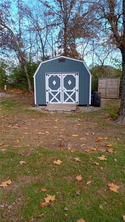 view of outbuilding