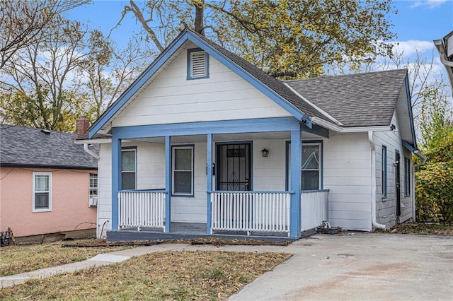 bungalow-style house featuring covered porch