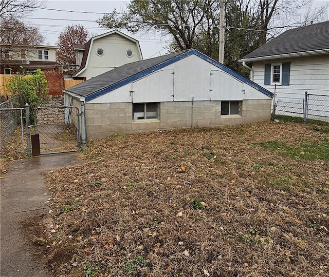 view of home's exterior