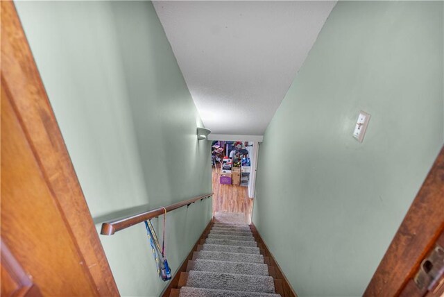 401 Taylor Rd, Independence, KS 67301 - view of stairway