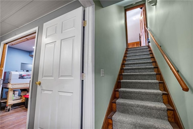 401 Taylor Rd, Independence, KS 67301 - stairs with wood finished floors