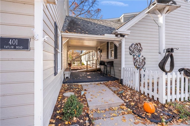 401 Taylor Rd, Independence, KS 67301 - view of property exterior featuring roof with shingles